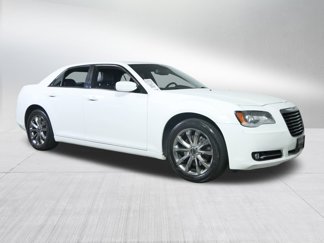 Used 2014 Chrysler 300 S image 1