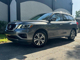 Used 2018 Nissan Pathfinder S image 1
