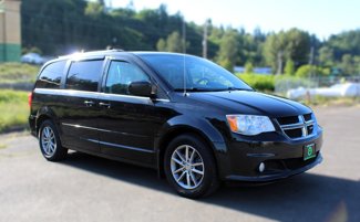 Used 2015 Dodge Grand Caravan SE image 1