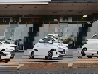 Used 2019 Hyundai Elantra Limited w/ Cargo Package image 1