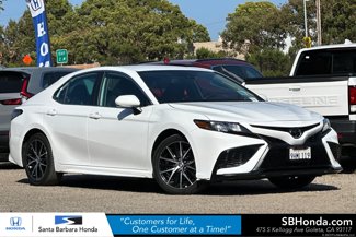 Used 2023 Toyota Camry SE image 1