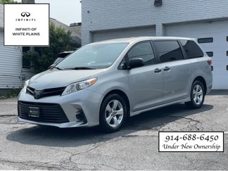 Used 2020 Toyota Sienna L image 1