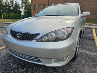 Used 2005 Toyota Camry SE image 1