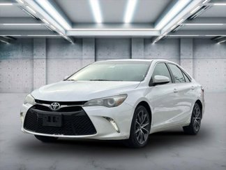 Used 2015 Toyota Camry XSE image 1