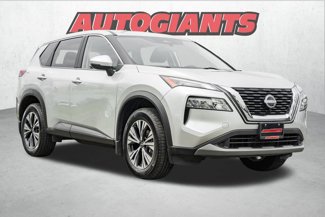 Used 2023 Nissan Rogue SV image 1