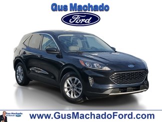 Used 2020 Ford Escape SE image 1