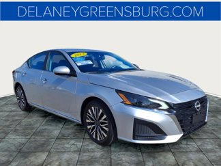Used 2023 Nissan Altima 2.5 SV image 1