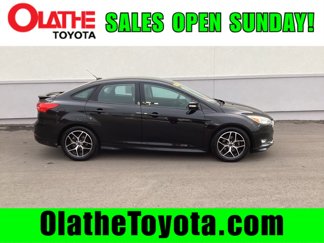 Used 2015 Ford Focus SE w/ SE Sport Package image 1