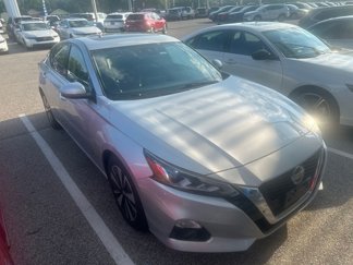 Used 2019 Nissan Altima 2.5 SL image 1