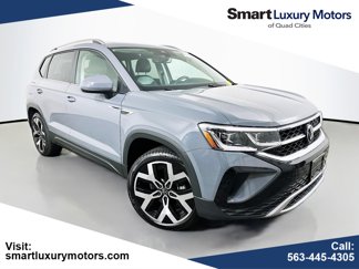 Used 2022 Volkswagen Taos SEL w/ Panoramic Sunroof Package image 1