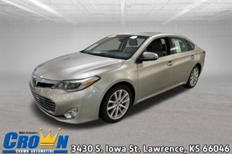 Used 2013 Toyota Avalon Limited image 1