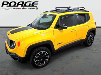 Used 2023 Jeep Renegade Latitude w/ Sun/Sound Group image 1