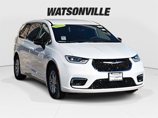 New 2025 Chrysler Pacifica Select image 1