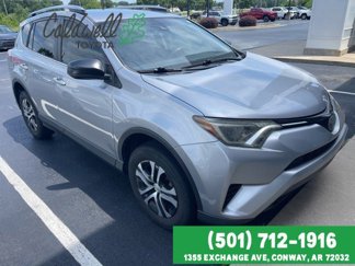 Used 2018 Toyota RAV4 LE image 1