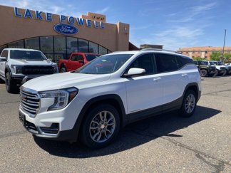 Used 2022 GMC Terrain SLT image 1