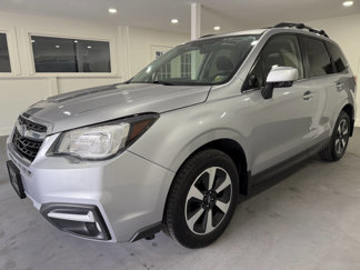 Used 2017 Subaru Forester 2.5i Limited image 1