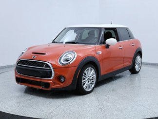 Used 2021 MINI Cooper S w/ Driver Assistance Package image 1