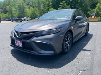 Used 2023 Toyota Camry SE image 1