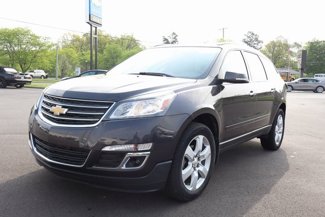 Used 2017 Chevrolet Traverse LT w/ Style and Technology Package image 1