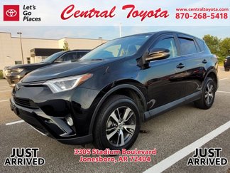 Used 2018 Toyota RAV4 XLE image 1