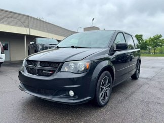 Used 2015 Dodge Grand Caravan SXT w/ Blacktop Package image 1