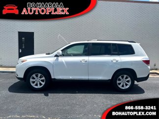 Used 2013 Toyota Highlander FWD image 1