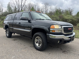 Used 2004 GMC Sierra 2500 SLE image 1