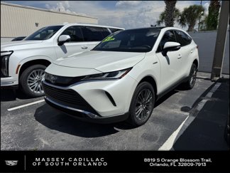 Used 2021 Toyota Venza XLE image 1