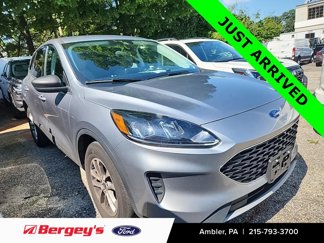Used 2022 Ford Escape SE w/ Convenience Package image 1