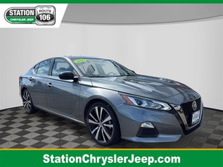 Used 2022 Nissan Altima 2.5 SR image 1