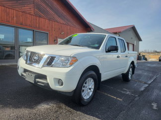 Used 2019 Nissan Frontier SV image 1