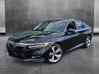 Used 2018 Honda Accord Touring image 1