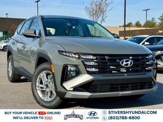 Certified 2025 Hyundai Tucson SE image 1
