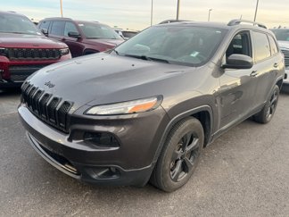 Used 2018 Jeep Cherokee Latitude w/ Altitude Package image 1