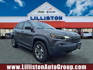 Used 2019 Jeep Cherokee Trailhawk image 1