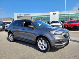 Used 2021 Ford Edge SE image 1