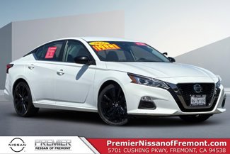 Certified 2022 Nissan Altima 2.5 SR image 1