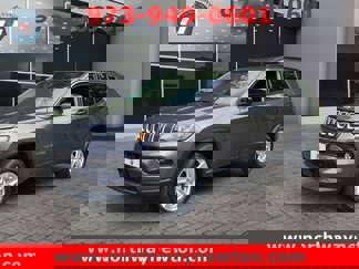 Used 2022 Jeep Compass Latitude w/ Convenience Group image 1