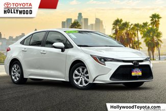 Used 2020 Toyota Corolla LE image 1