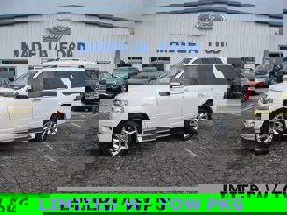 Used 2016 Ford Expedition Limited image 1