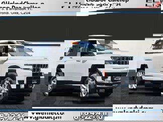Certified 2023 Jeep Grand Cherokee L Laredo image 1