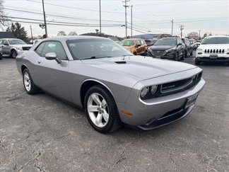 Used 2014 Dodge Challenger SXT image 1