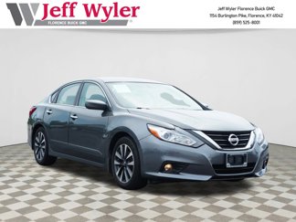 Used 2017 Nissan Altima 2.5 SV image 1