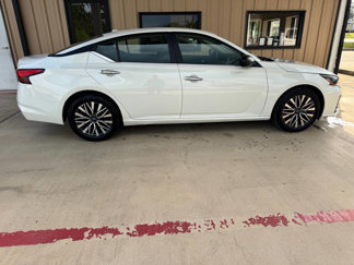 Used 2025 Nissan Altima 2.5 SV image 1