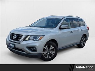 Used 2019 Nissan Pathfinder SV image 1