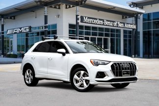 Used 2019 Audi Q3 2.0T Premium w/ Convenience Package image 1