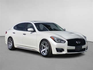 Used 2017 INFINITI Q70 L 3.7 image 1