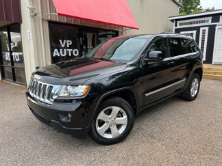 Used 2013 Jeep Grand Cherokee Laredo image 1
