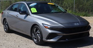 Certified 2025 Hyundai Elantra Sport image 1
