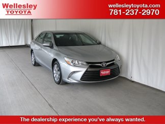 Used 2016 Toyota Camry XLE image 1